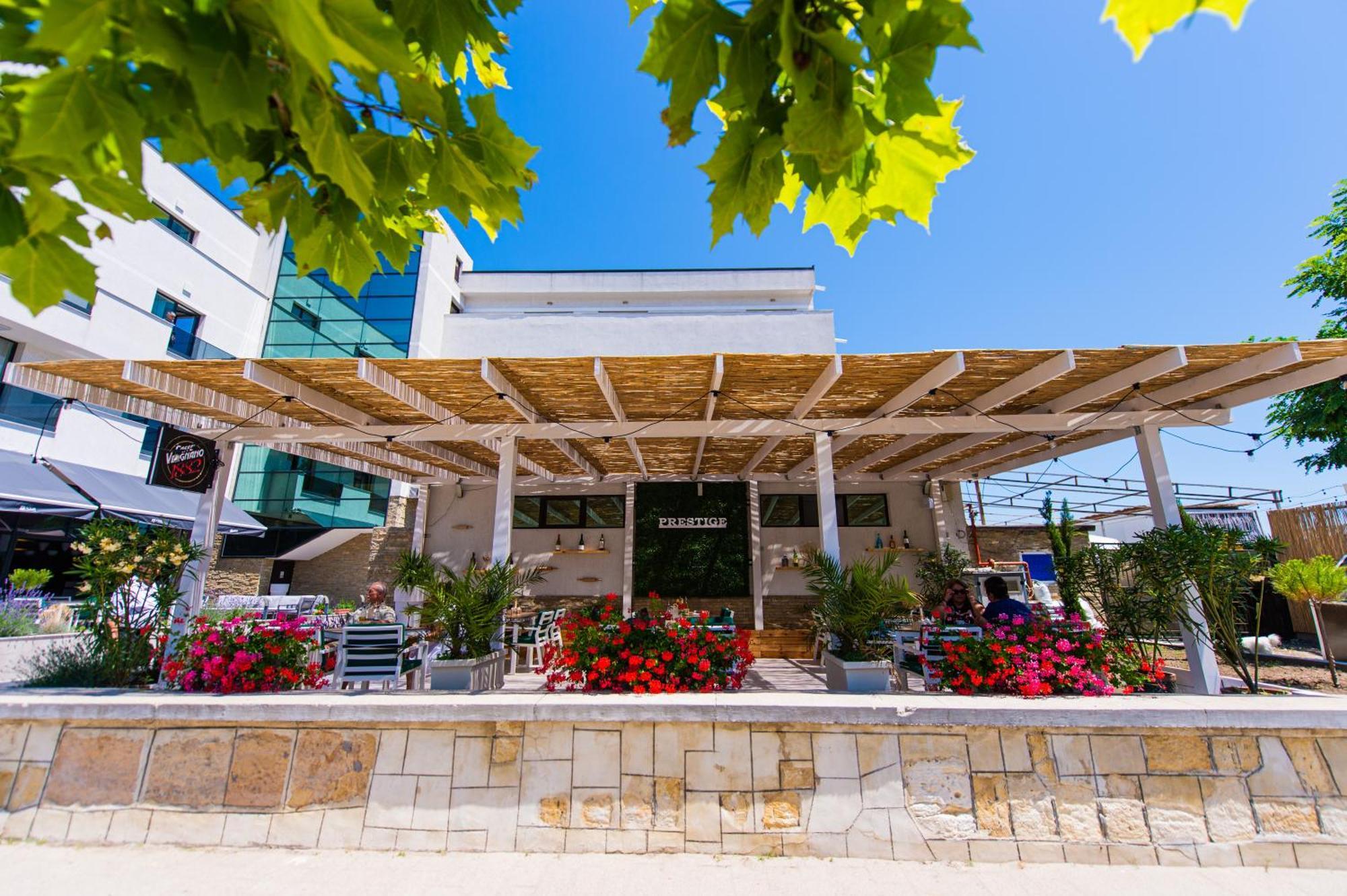 Hotel Prestige Mamaia Εξωτερικό φωτογραφία